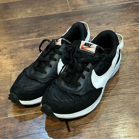 Nike waffle debut sneakers - Picture 2 of 4